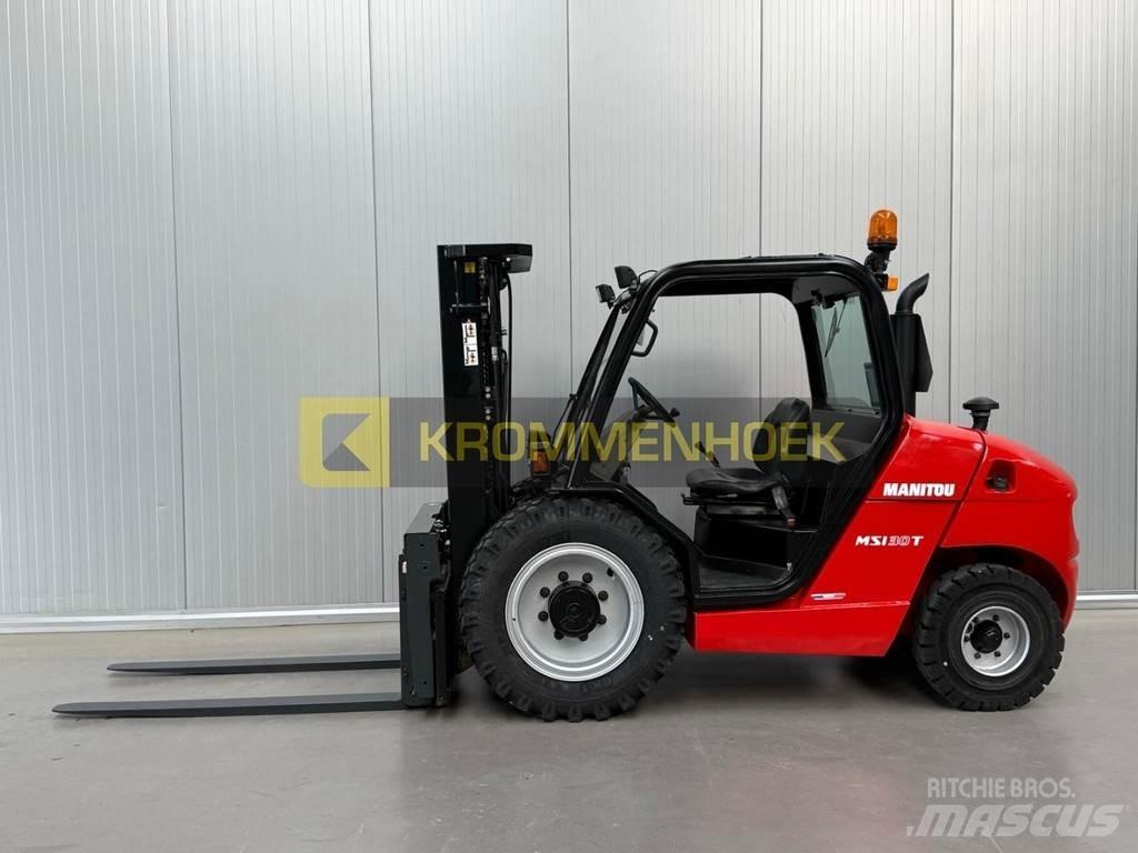Manitou MSI 30 T شاحنات الديزل
