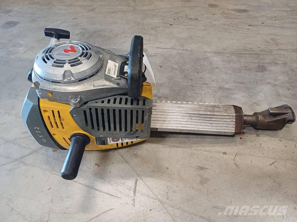 Wacker Neuson BH65 مطارق / كسارات