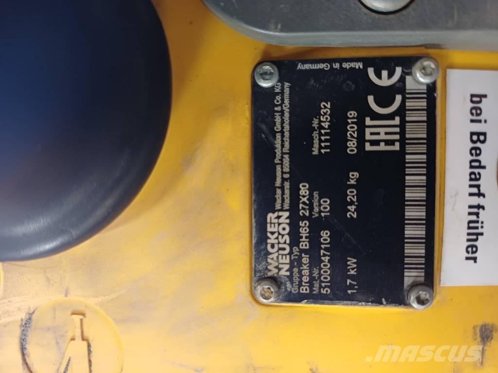Wacker Neuson BH65 مطارق / كسارات