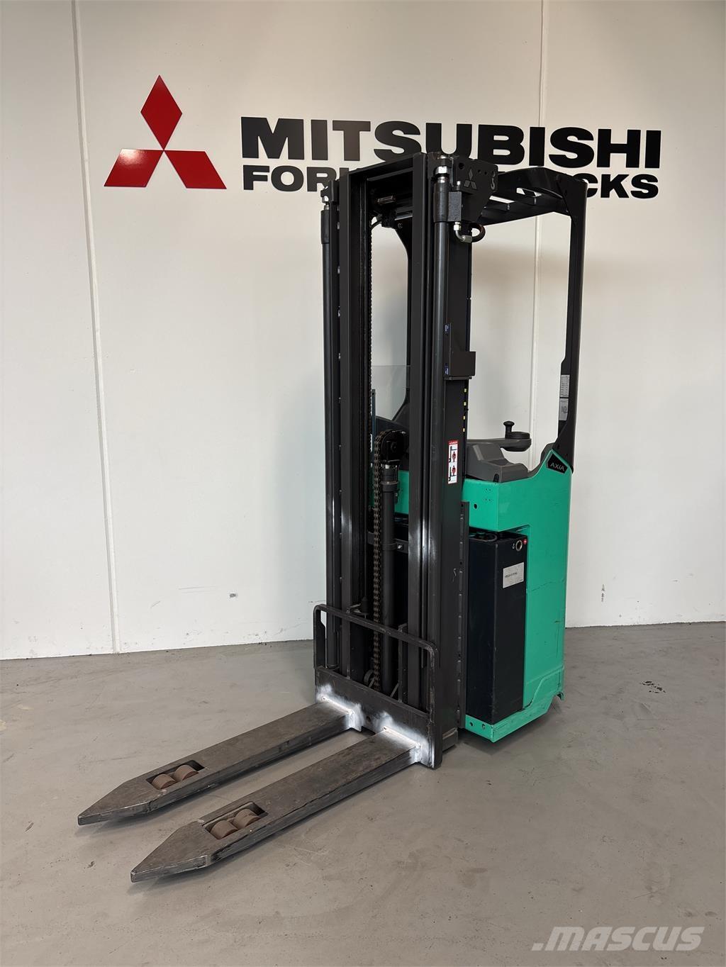 Mitsubishi SBR16N2 شاحنات مناولة ذاتية الدفع