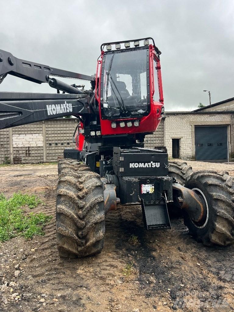 Komatsu 901 XC حصادات