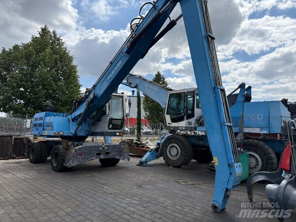 Fuchs MHL 335 E مناولات المخلفات / مناولات صناعية