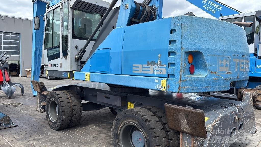 Fuchs MHL 335 E مناولات المخلفات / مناولات صناعية