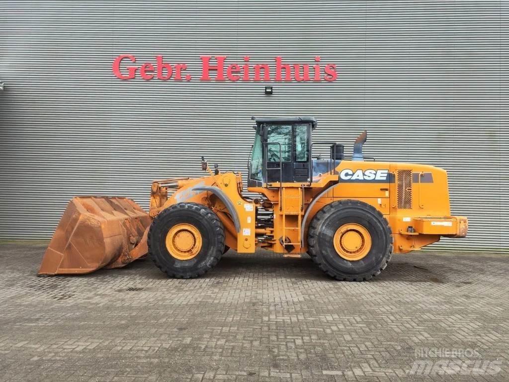 CASE 1221E لوادر بعجل