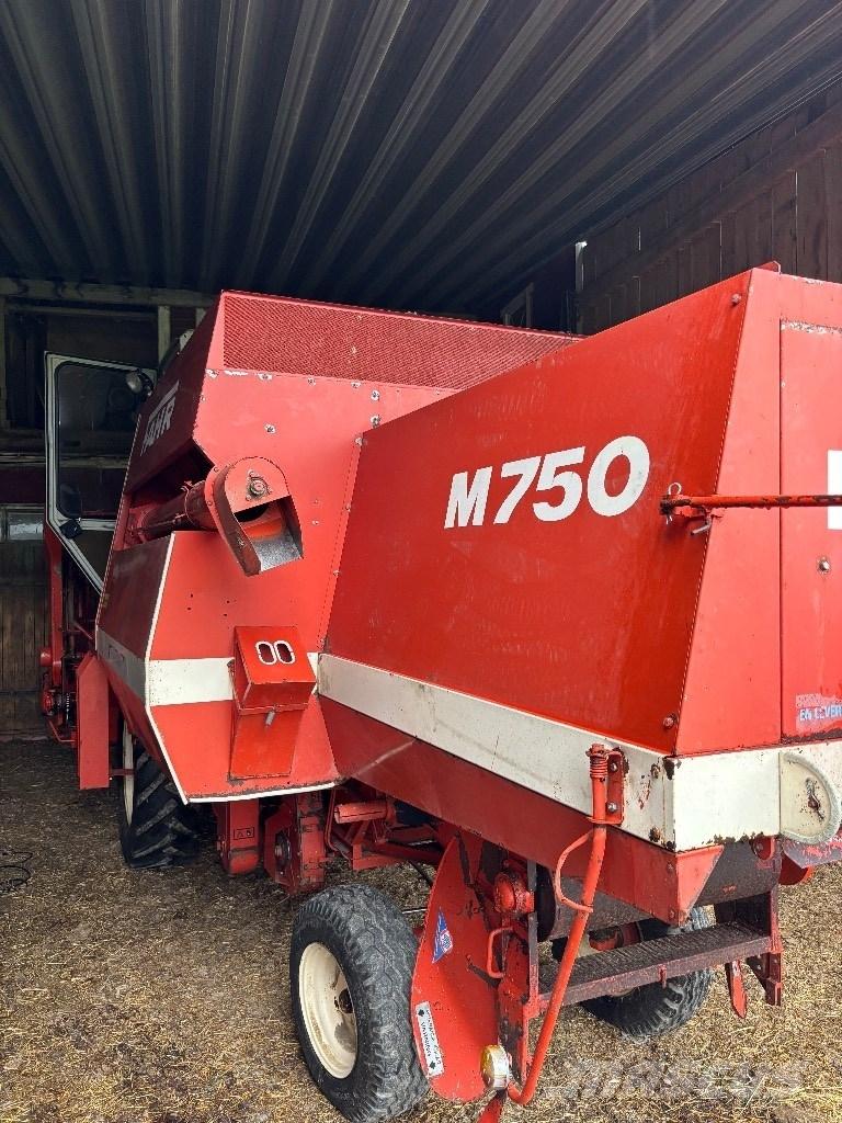 Deutz M750 حصادات