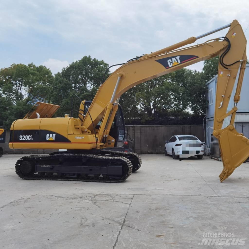CAT 320 C L حفارات زحافة