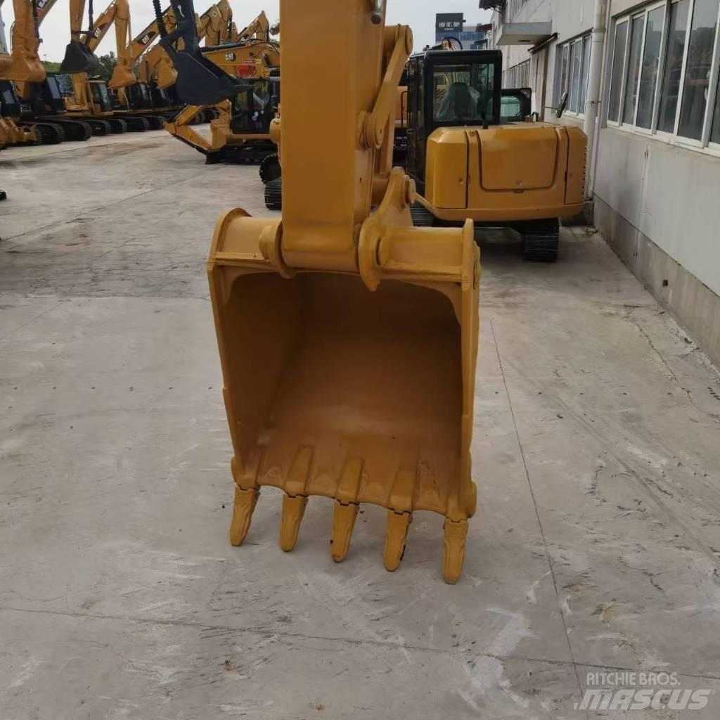 CAT 320 C L حفارات زحافة