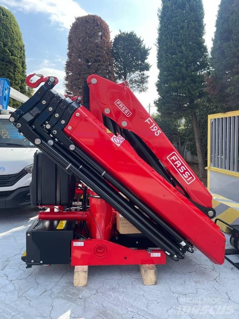 Fassi F195A.1.25 رافعات تحميل