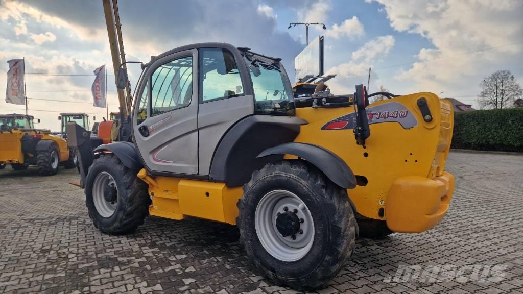 Manitou MT 1440 مناولات متداخلة