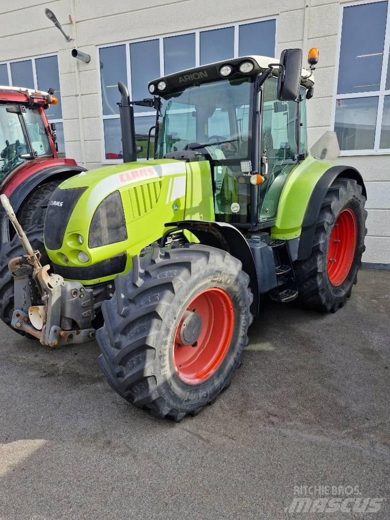 CLAAS Arion 640 الجرارات