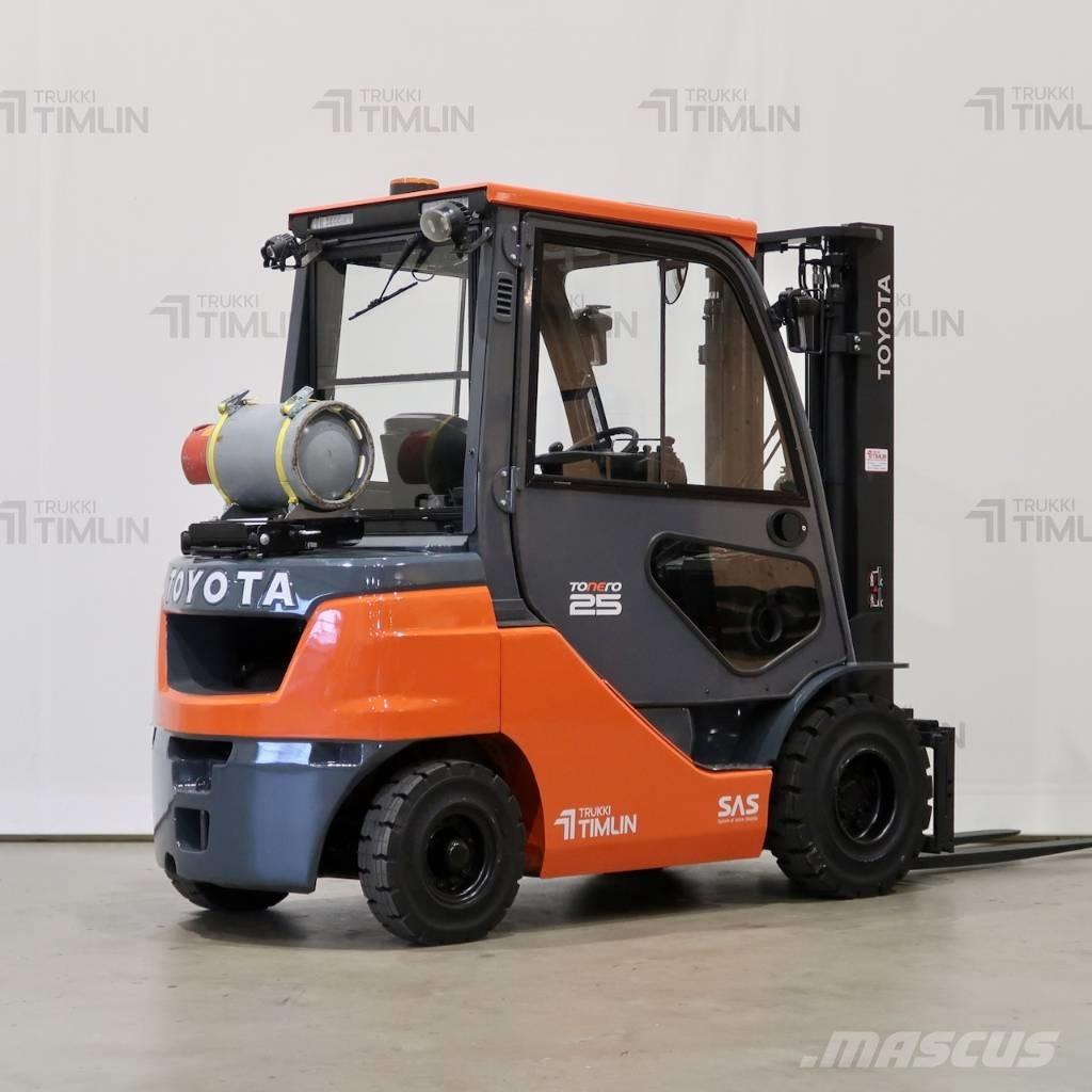 Toyota 02-8FGF25 شاحنات LPG