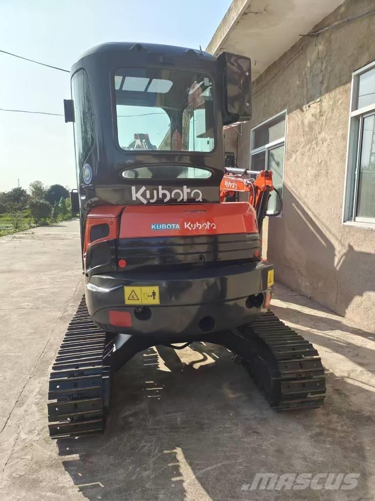 Kubota U35 حفارات صغيرة أقل من 7 طن (حفارات صغيرة)