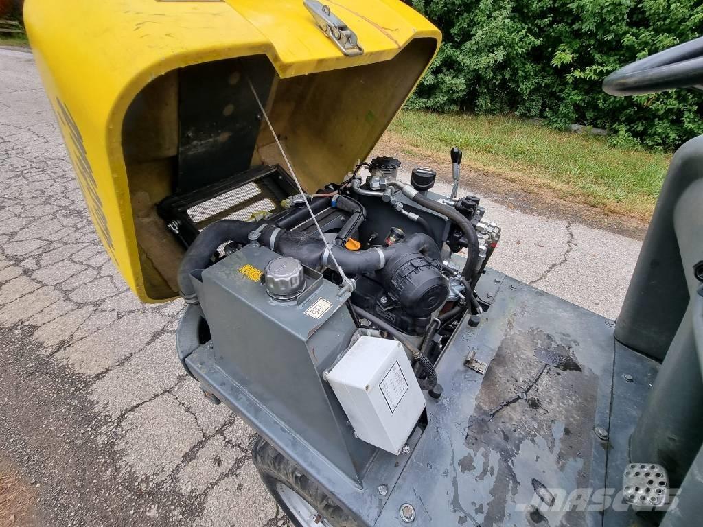 Wacker Neuson 1001 عربات نقل قلابة للمواقع