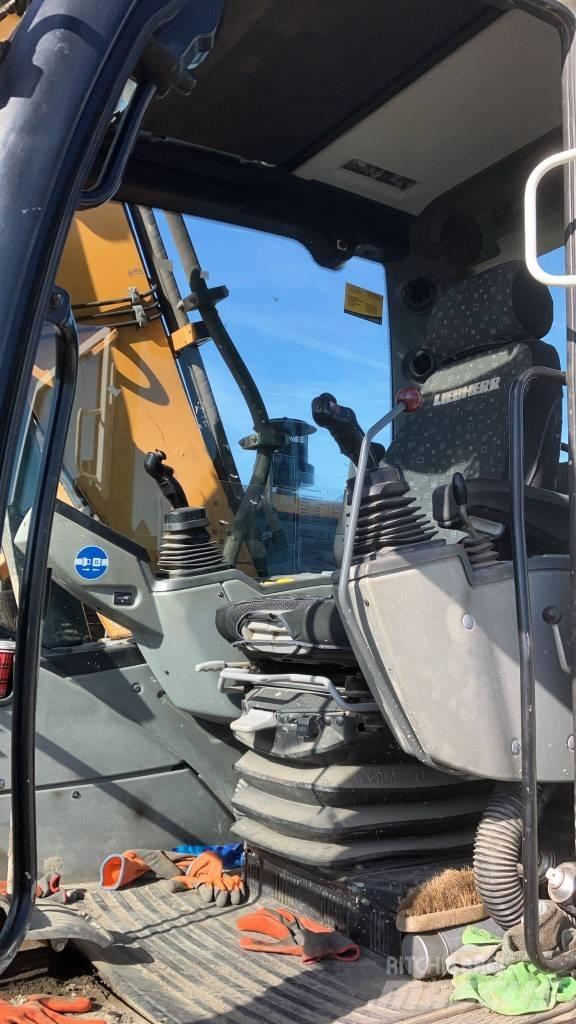 Liebherr R 914 حفارات زحافة