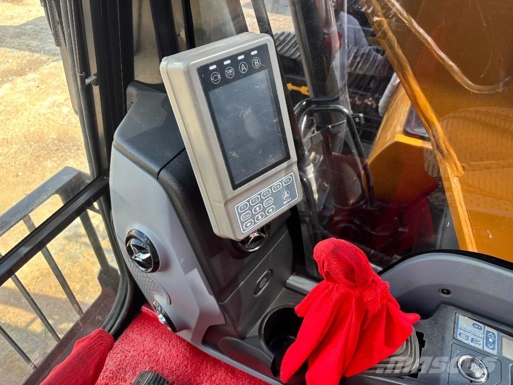 Sany SY 135 C حفارات زحافة