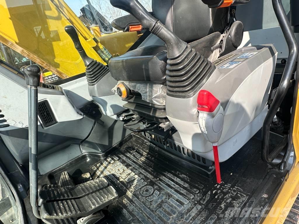 Komatsu PC 110 حفارات زحافة