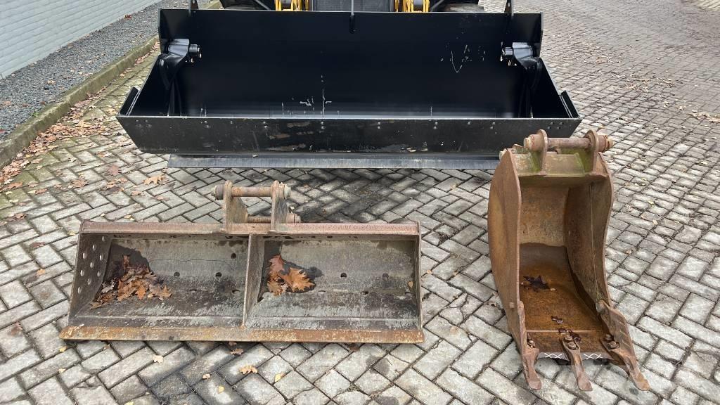 JCB 3 CX لوادر ذات جرافات عكسية