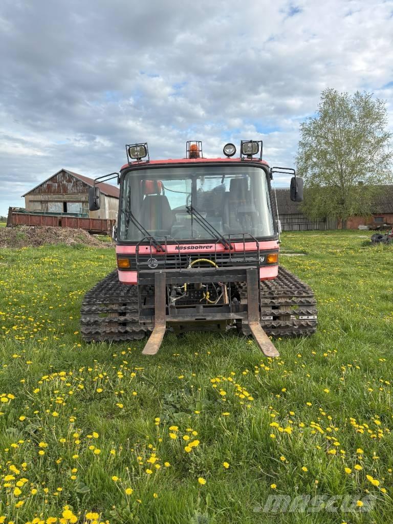  Pisten Bully 230DR ماكينات أخرى لتجهيز الأراضي