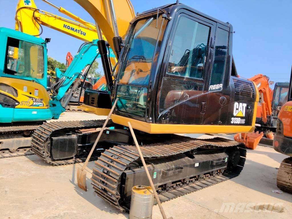CAT 313D حفارات زحافة