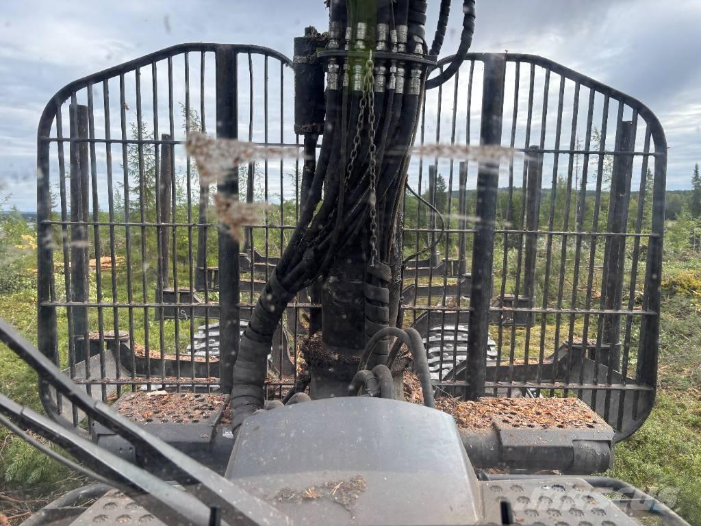 Ponsse BUFFALO 8W شاحنات