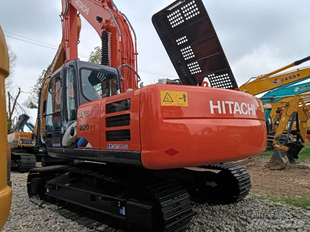 Hitachi ZX 200 حفارات زحافة