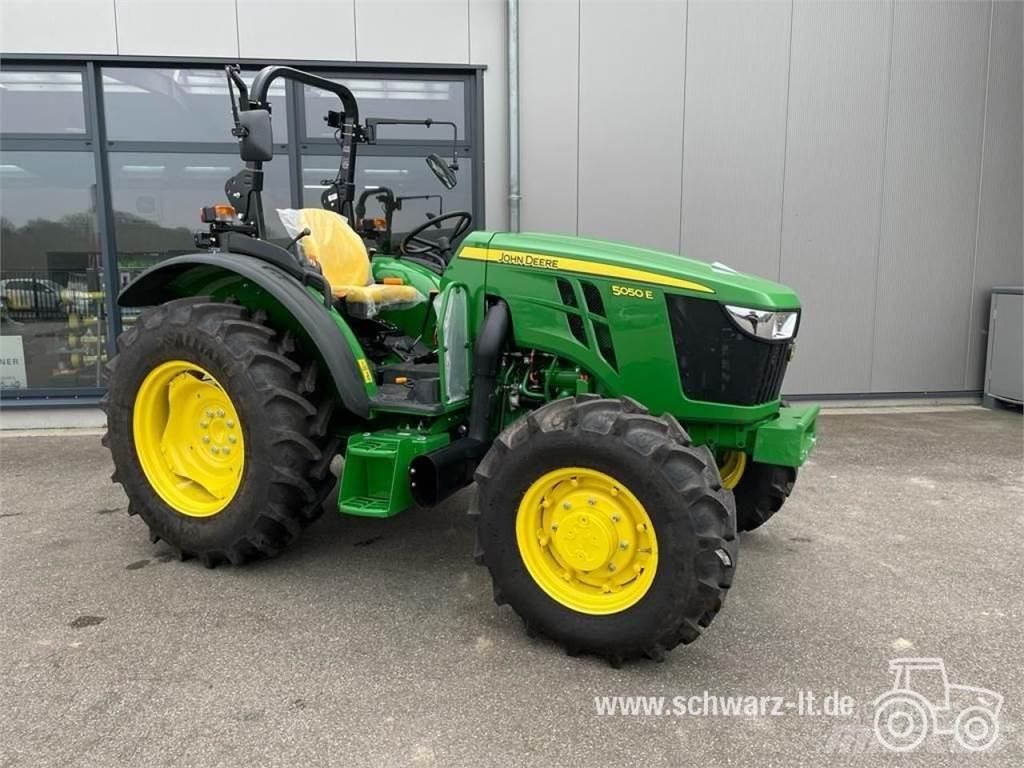 John Deere 5050E الجرارات