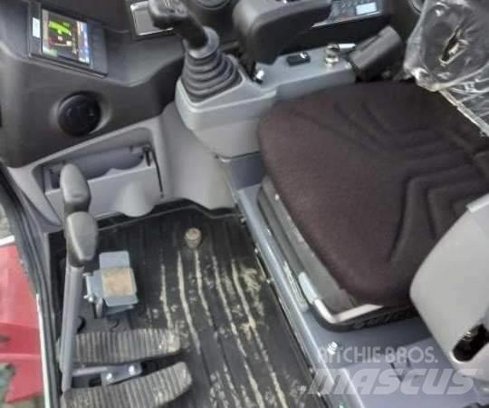 Takeuchi TB 240 DPF حفارات صغيرة أقل من 7 طن (حفارات صغيرة)