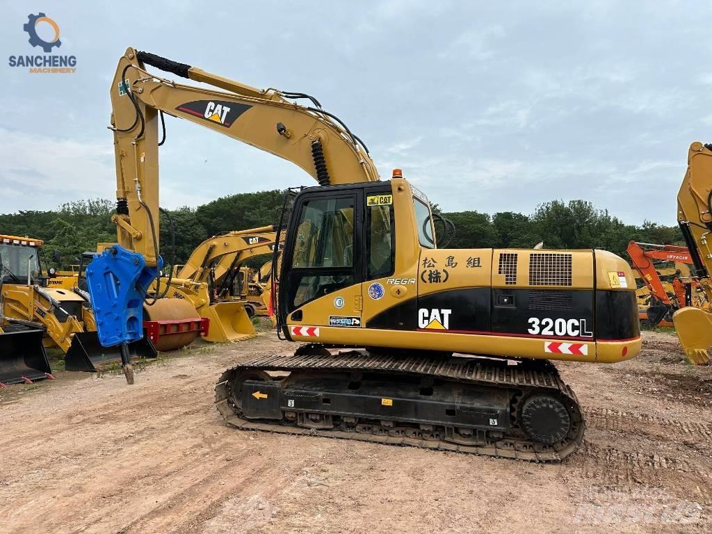 CAT 320 C L حفارات زحافة