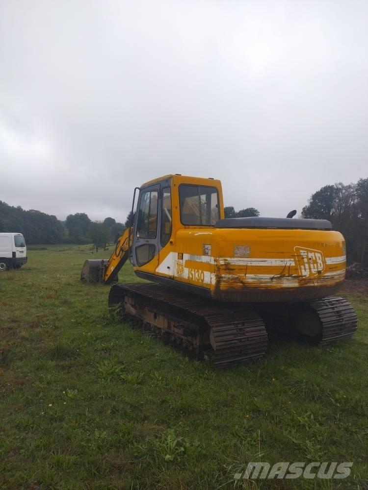 JCB JS 130 حفارات زحافة