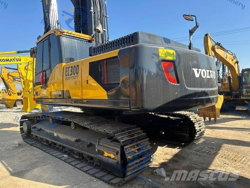 Volvo EC 300 D L حفارات زحافة