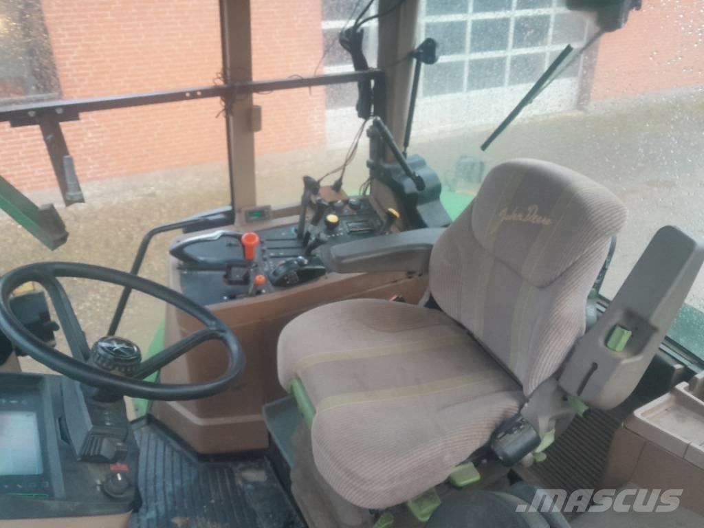 John Deere 7800 الجرارات
