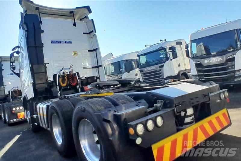 Volvo FH 440 شاحنات أخرى