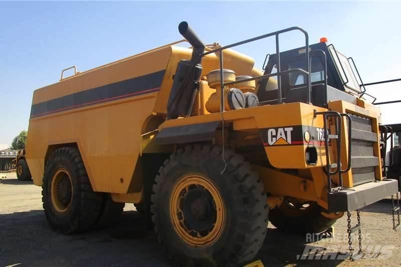 CAT 769C شاحنات ذات صهاريج