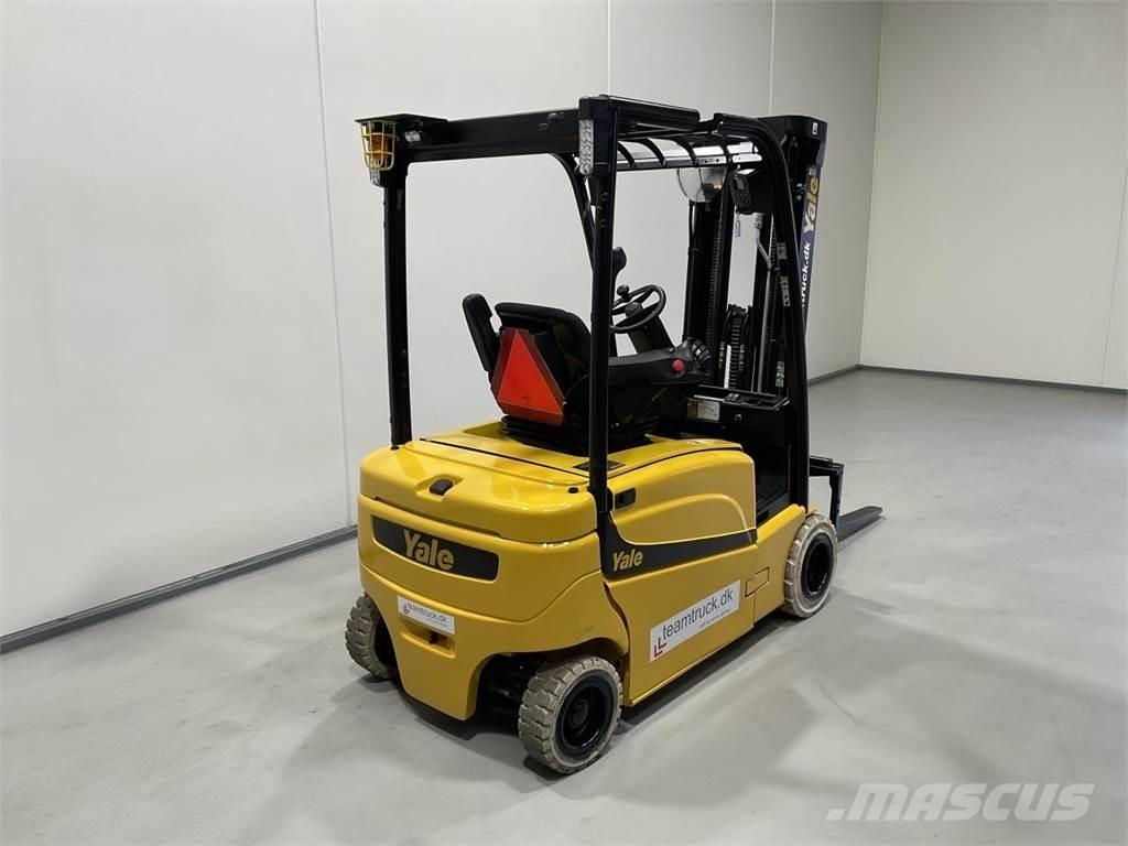 Yale ERP18VF شاحنات ذات رافعات شوكية تعمل بالكهرباء