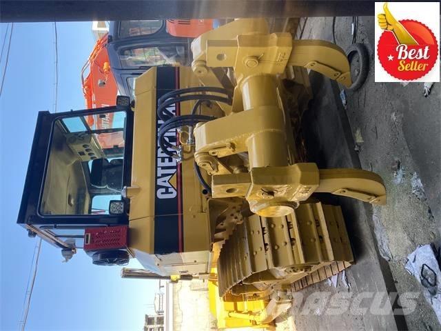 CAT D 6 G بلدوزرات مجنزرة