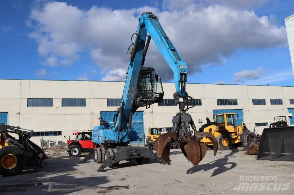 Fuchs MHL 331 E مناولات المخلفات / مناولات صناعية