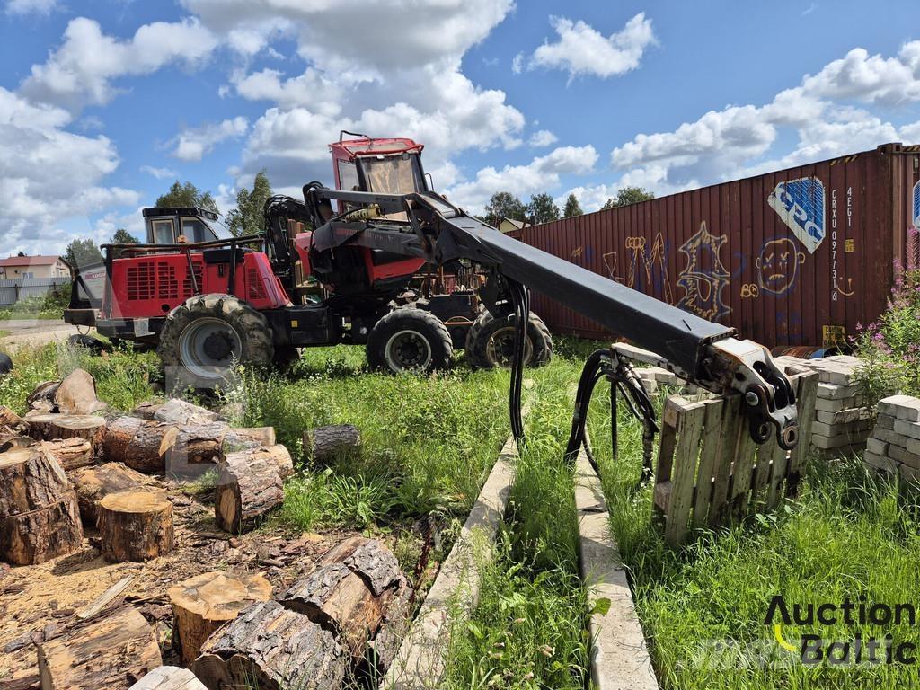 Komatsu 931.1 حصادات