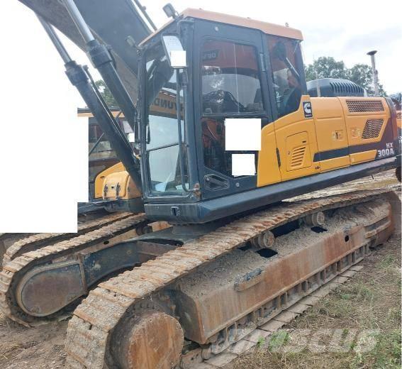 Hyundai HX 300 AL حفارات زحافة