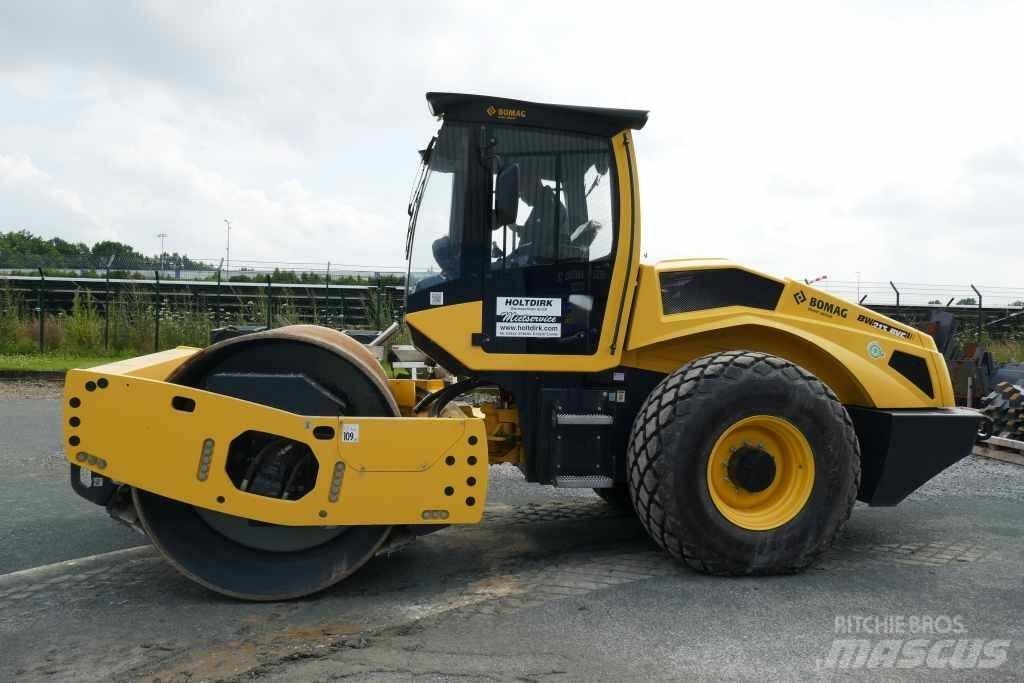 Bomag BW 213 BVC-5 ضاغطات التربة
