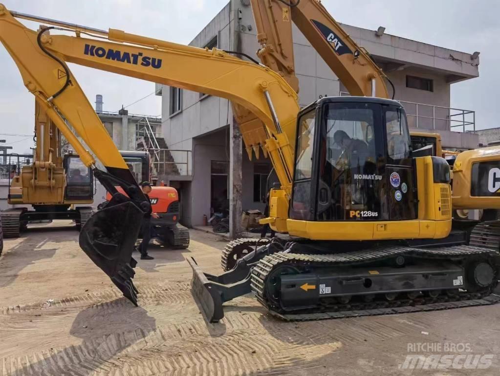 Komatsu PC 128 US حفارات وسط 7 طن - 12 طن