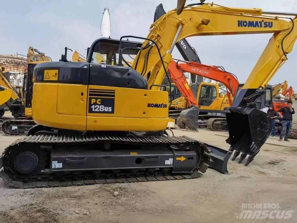 Komatsu PC 128 US حفارات وسط 7 طن - 12 طن