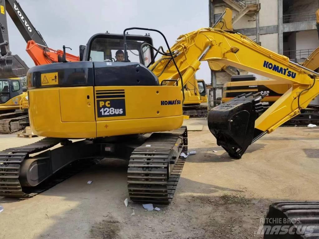 Komatsu PC 128 US حفارات وسط 7 طن - 12 طن