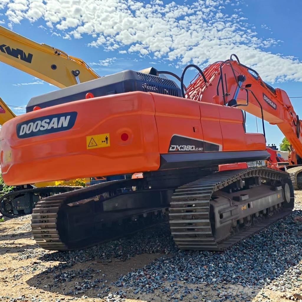 Doosan DX 380 LC حفارات زحافة