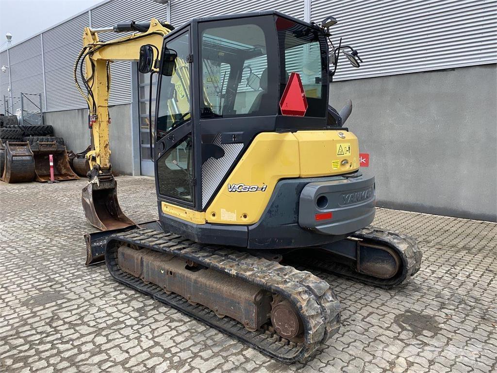 Yanmar VIO80-1A حفارات بعجل