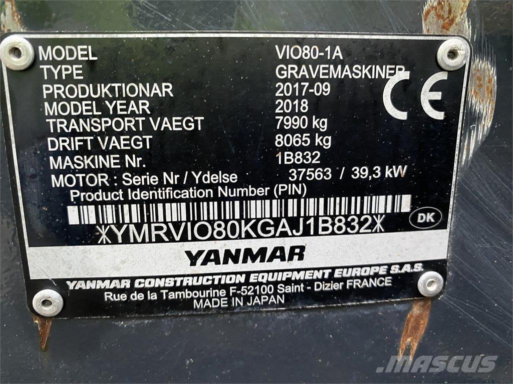 Yanmar VIO80-1A حفارات بعجل