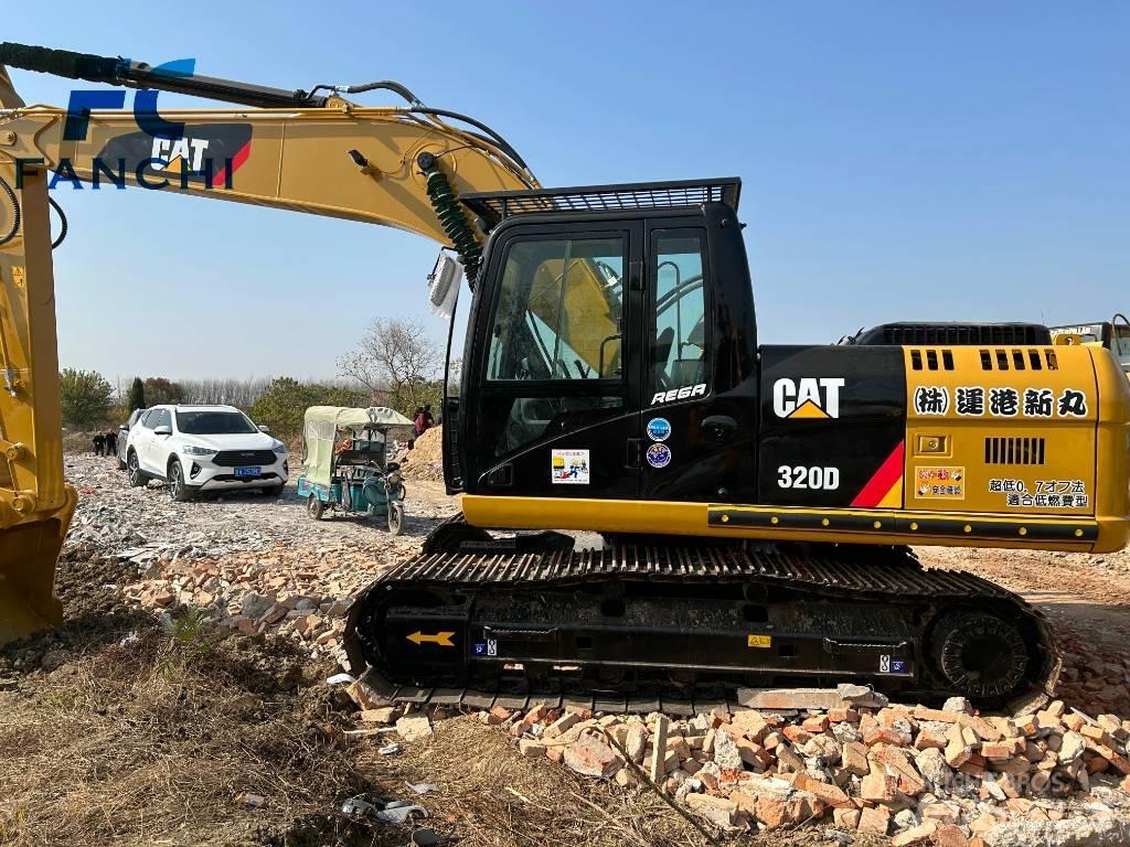 CAT 320 D حفارات زحافة