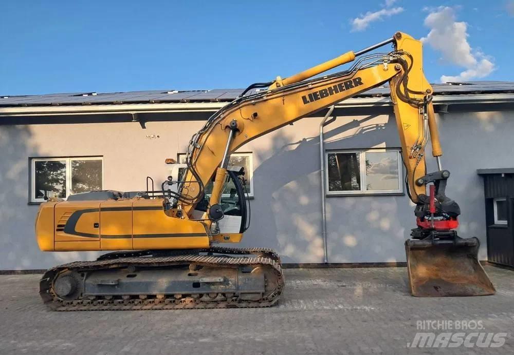 Liebherr R 926 LC حفارات زحافة