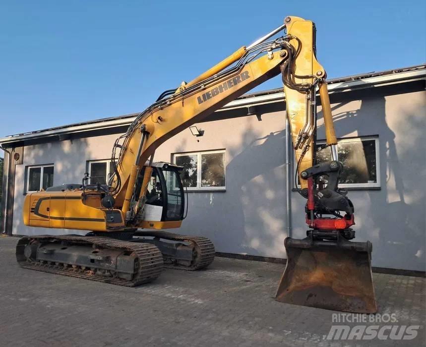 Liebherr R 926 LC حفارات زحافة
