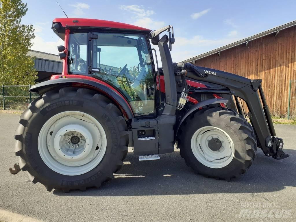 Valtra G 115 Active الجرارات