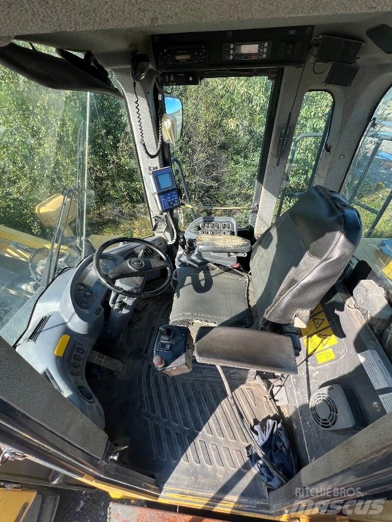 Komatsu WA 500-6 لوادر بعجل